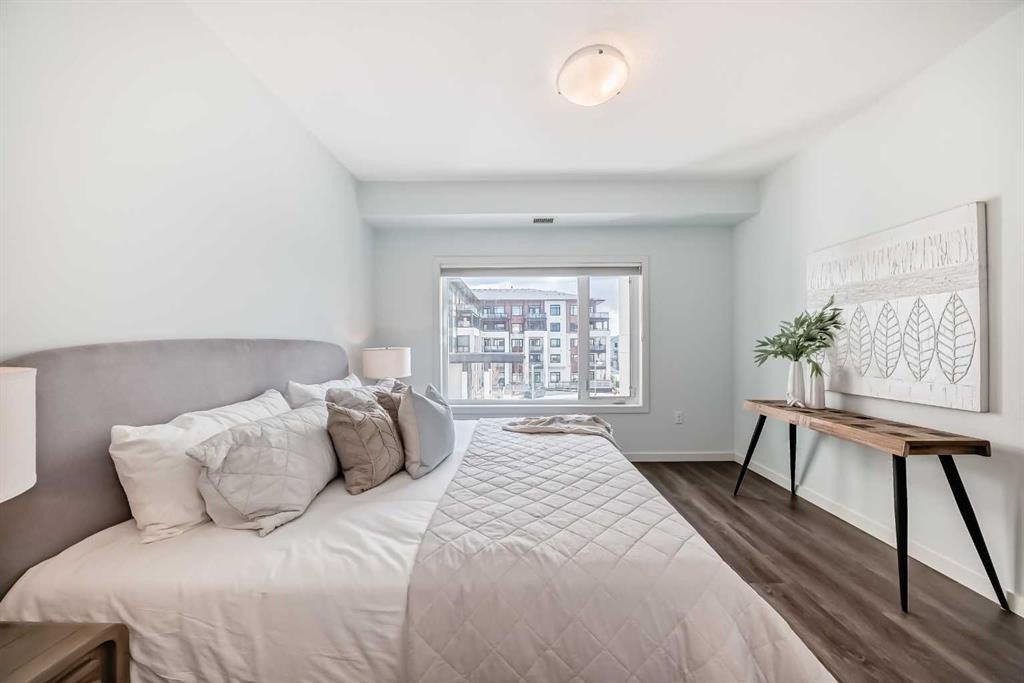 307-12 Mahogany Path Se, Calgary, AB - Indoor Photo Showing Bedroom