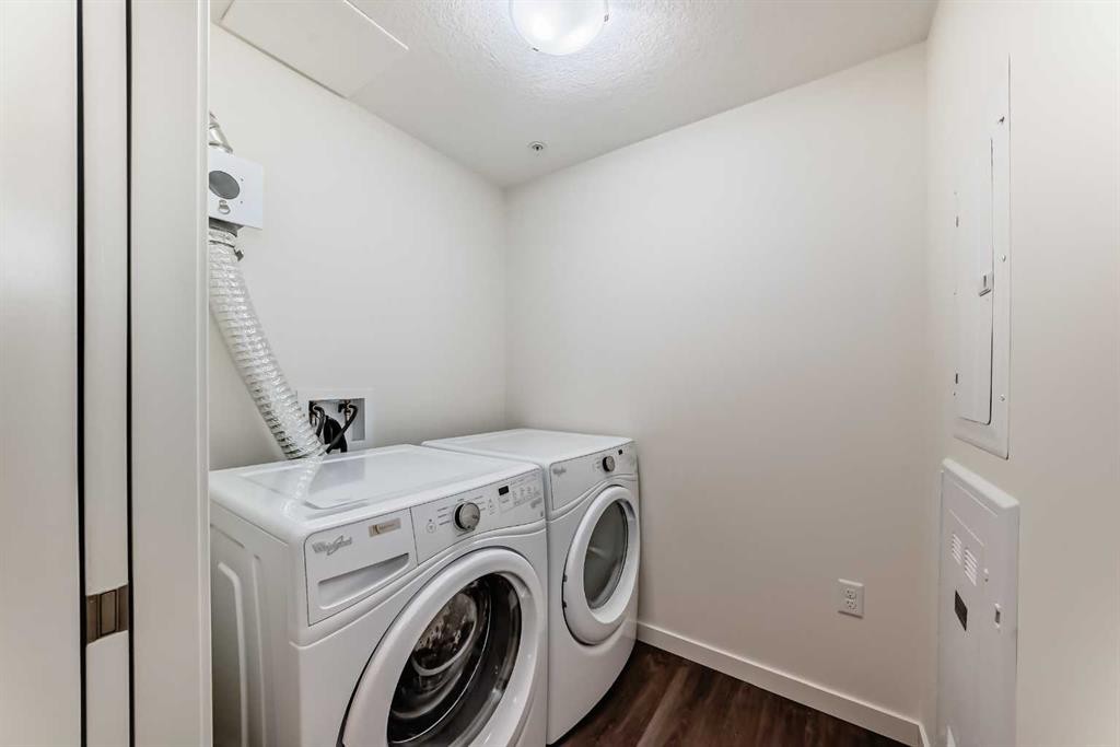 307-12 Mahogany Path Se, Calgary, AB - Indoor Photo Showing Laundry Room