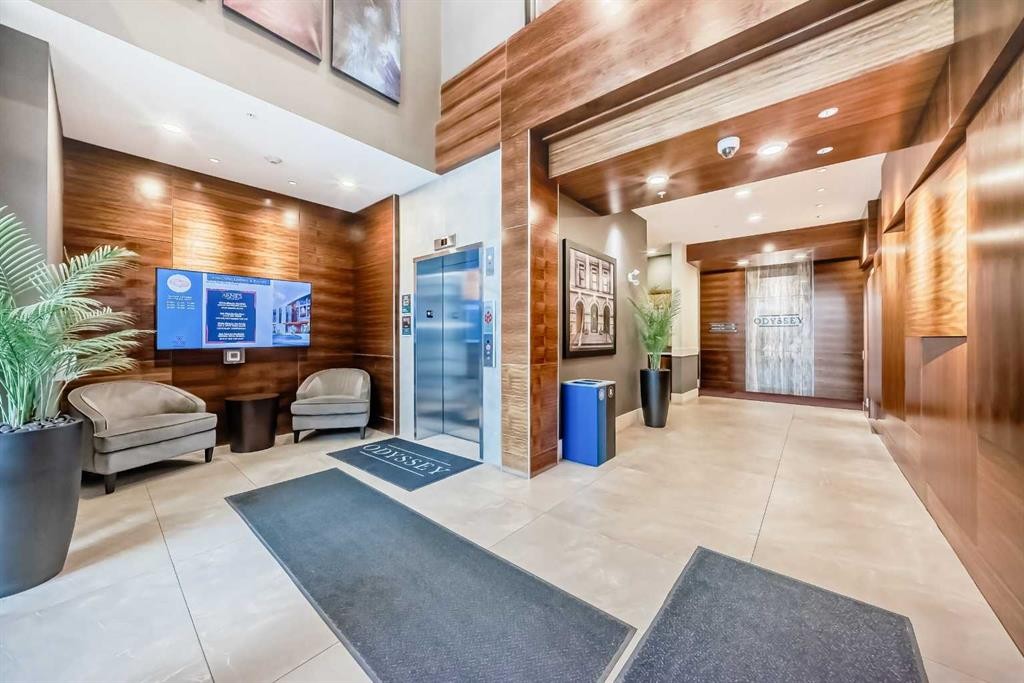 307-12 Mahogany Path Se, Calgary, AB - Indoor Photo Showing Other Room