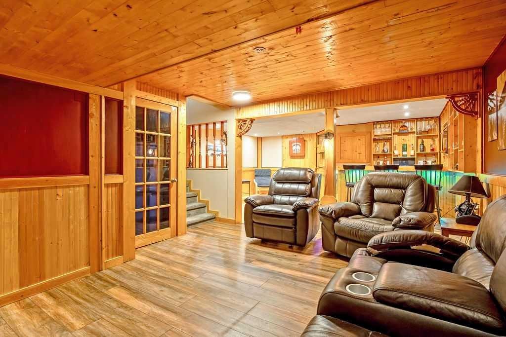 197 Abergale Close Ne, Calgary, AB - Indoor Photo Showing Other Room