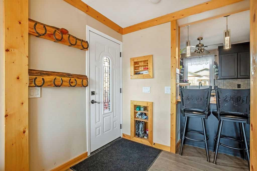 197 Abergale Close Ne, Calgary, AB - Indoor Photo Showing Other Room