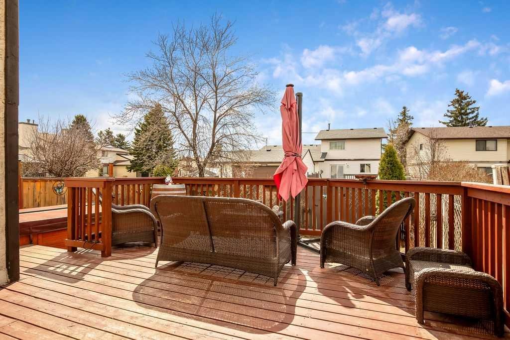 197 Abergale Close Ne, Calgary, AB - Outdoor With Deck Patio Veranda