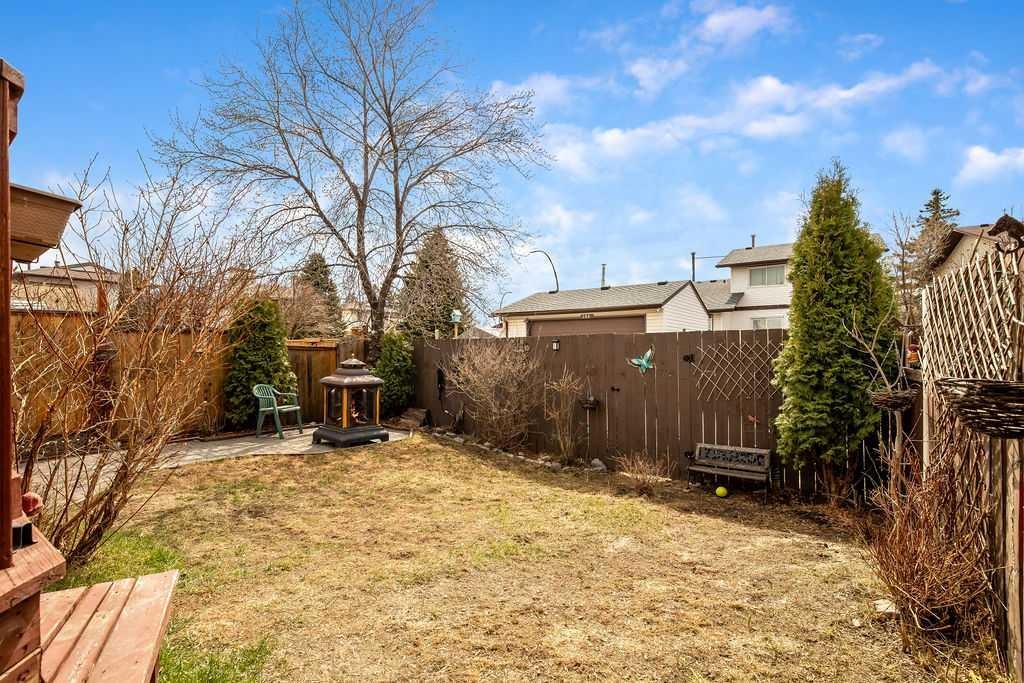 197 Abergale Close Ne, Calgary, AB - Outdoor