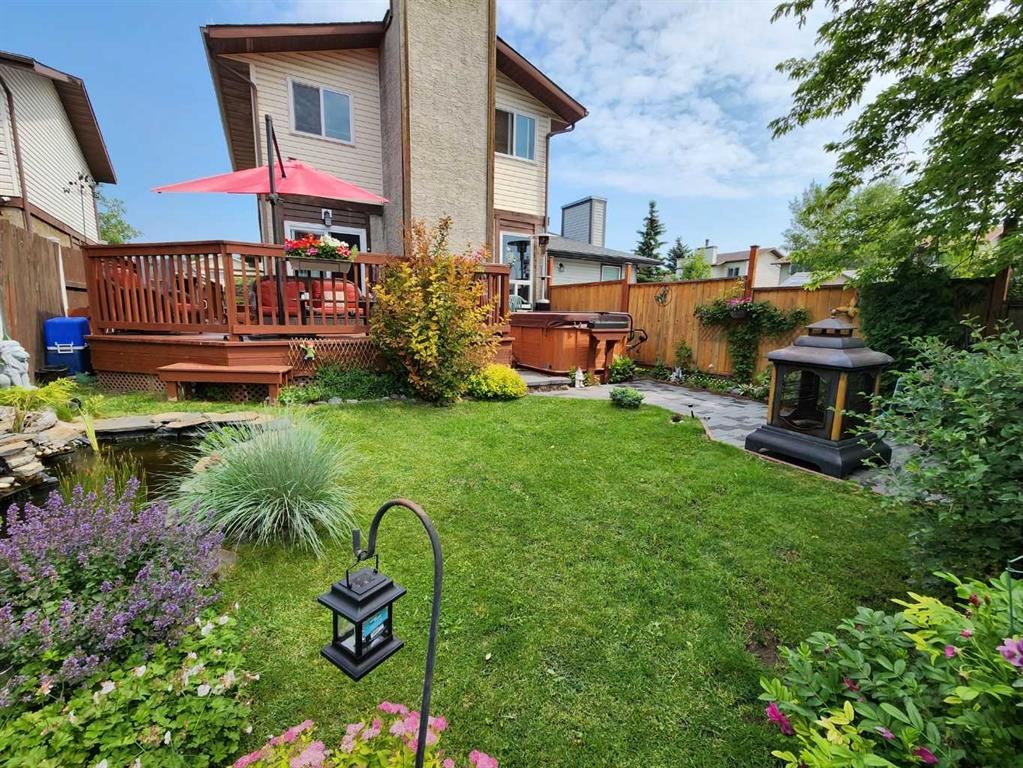 197 Abergale Close Ne, Calgary, AB - Outdoor With Deck Patio Veranda