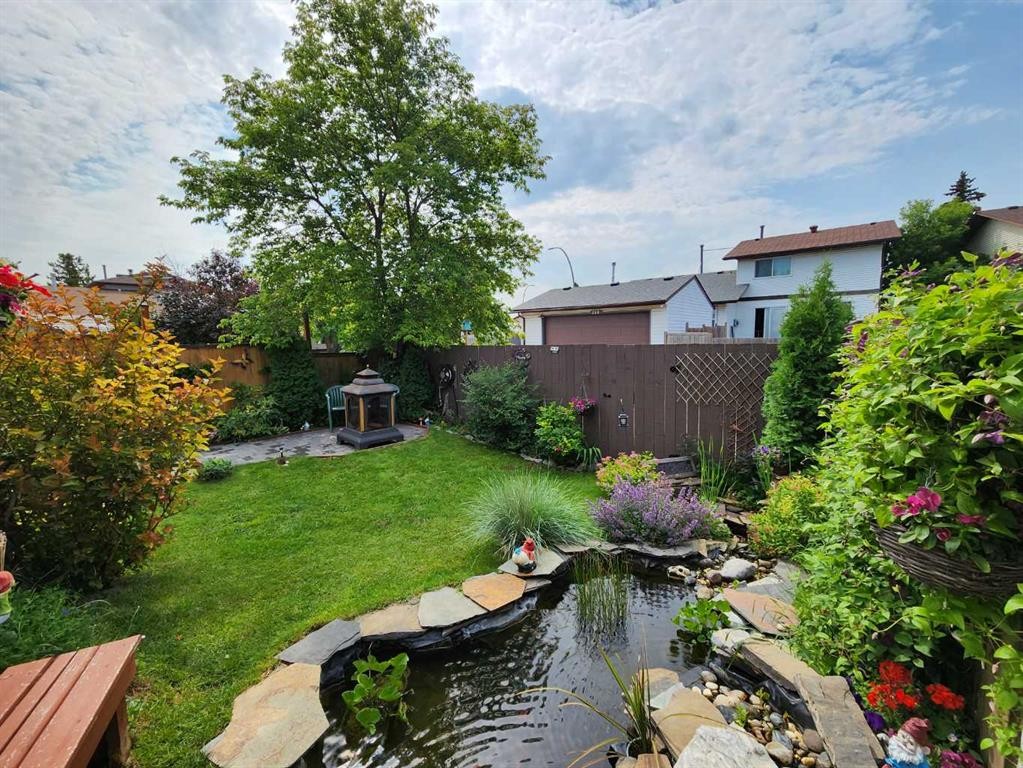 197 Abergale Close Ne, Calgary, AB - Outdoor