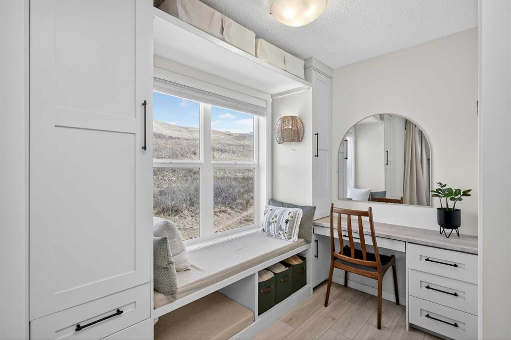 228 Cranbrook Square Se, Calgary, AB