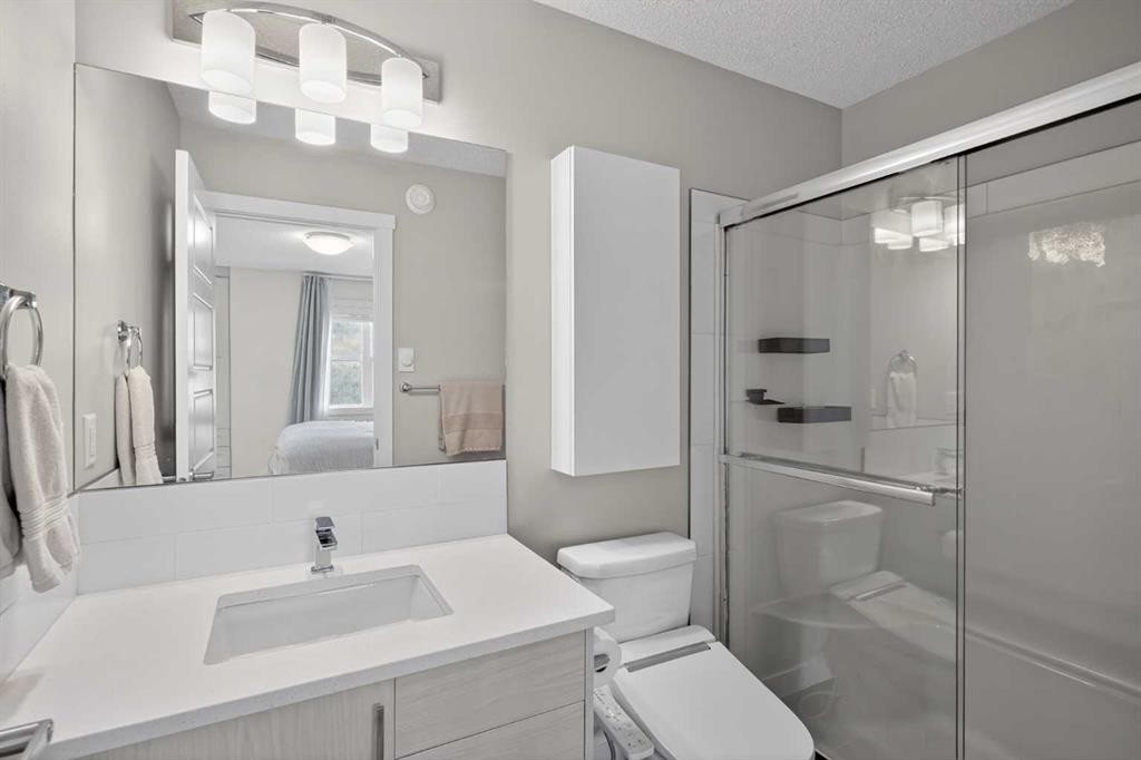228 Cranbrook Square Se, Calgary, AB