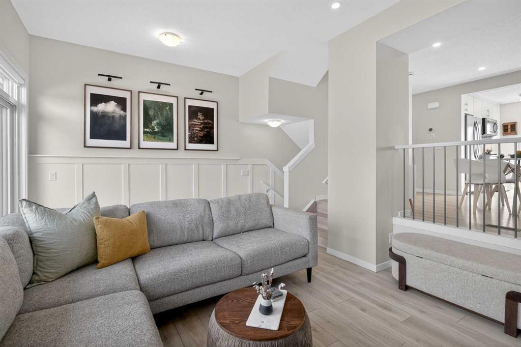 228 Cranbrook Square Se, Calgary, AB