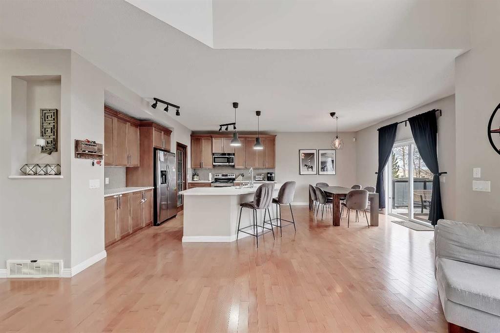 196 Hawkmere Way, Chestermere, AB - Indoor