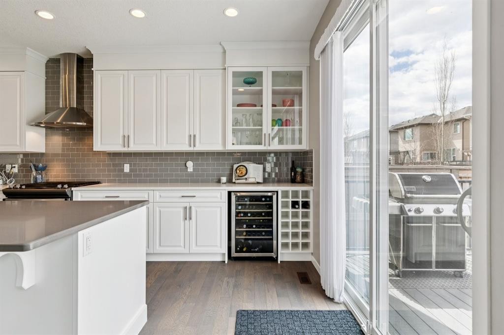 80 Brightoncrest Point Se, Calgary, AB - Indoor Photo Showing Kitchen