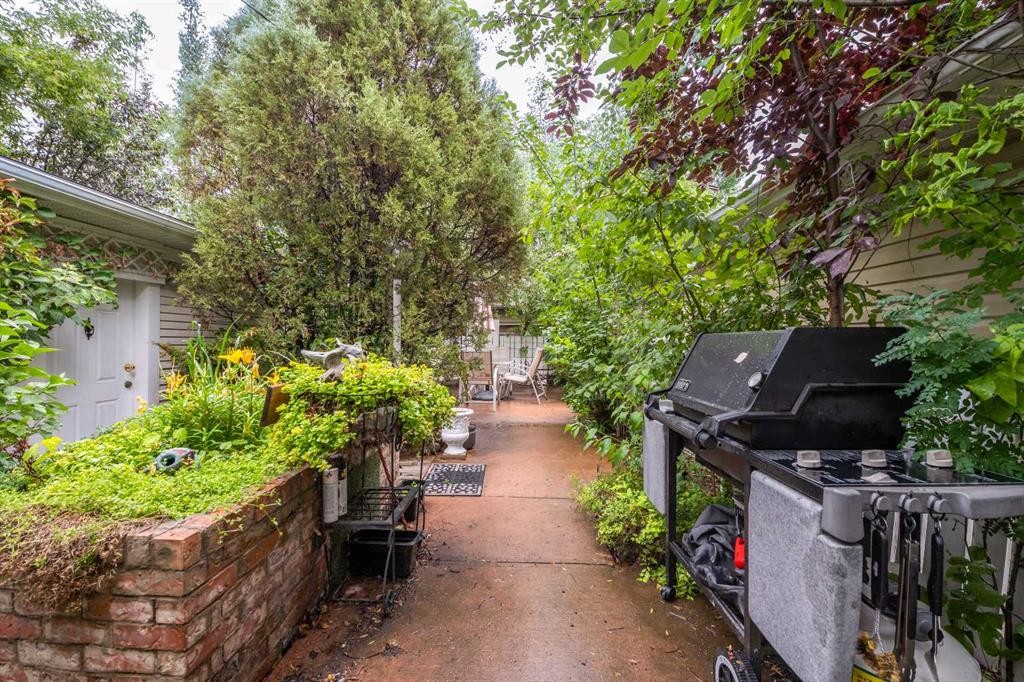 1630 7 Street Nw, Calgary, AB - Outdoor
