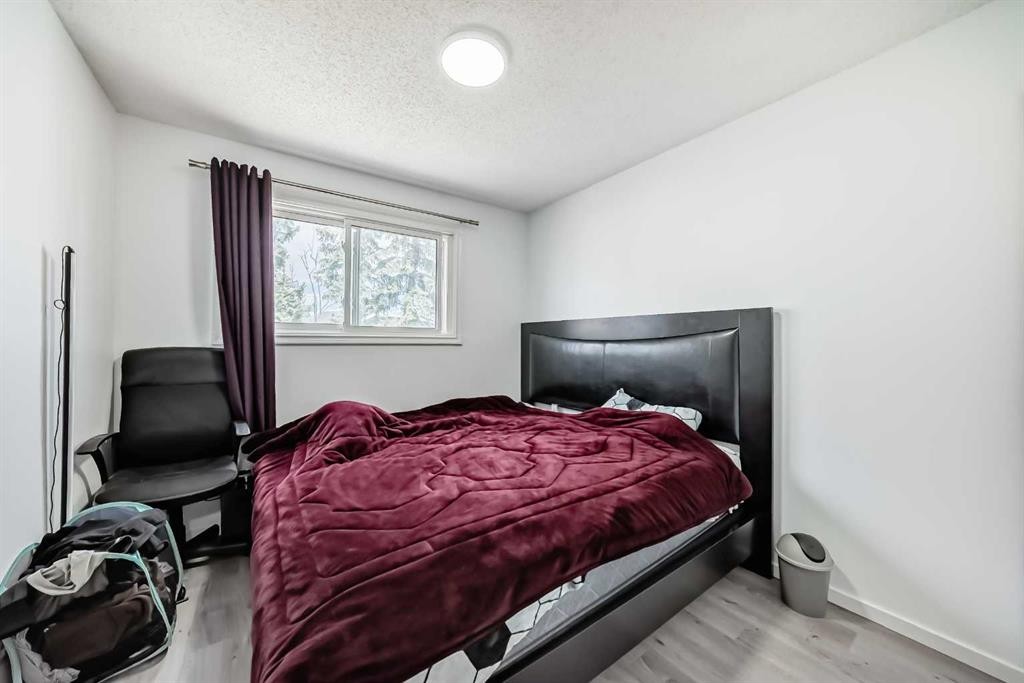 365 Whitlock Way Ne, Calgary, AB - Indoor Photo Showing Bedroom