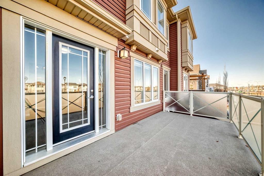 147 Windford Crescent Sw, Airdrie, AB - Outdoor With Deck Patio Veranda With Exterior