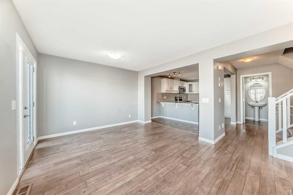 147 Windford Crescent Sw, Airdrie, AB - Indoor Photo Showing Other Room
