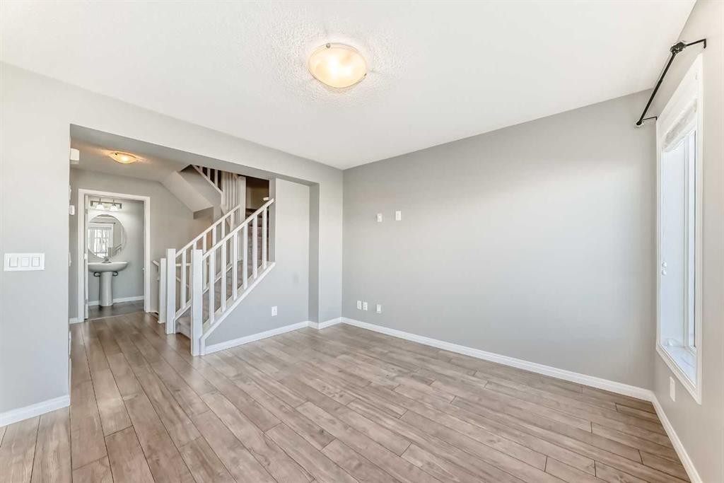 147 Windford Crescent Sw, Airdrie, AB - Indoor Photo Showing Other Room
