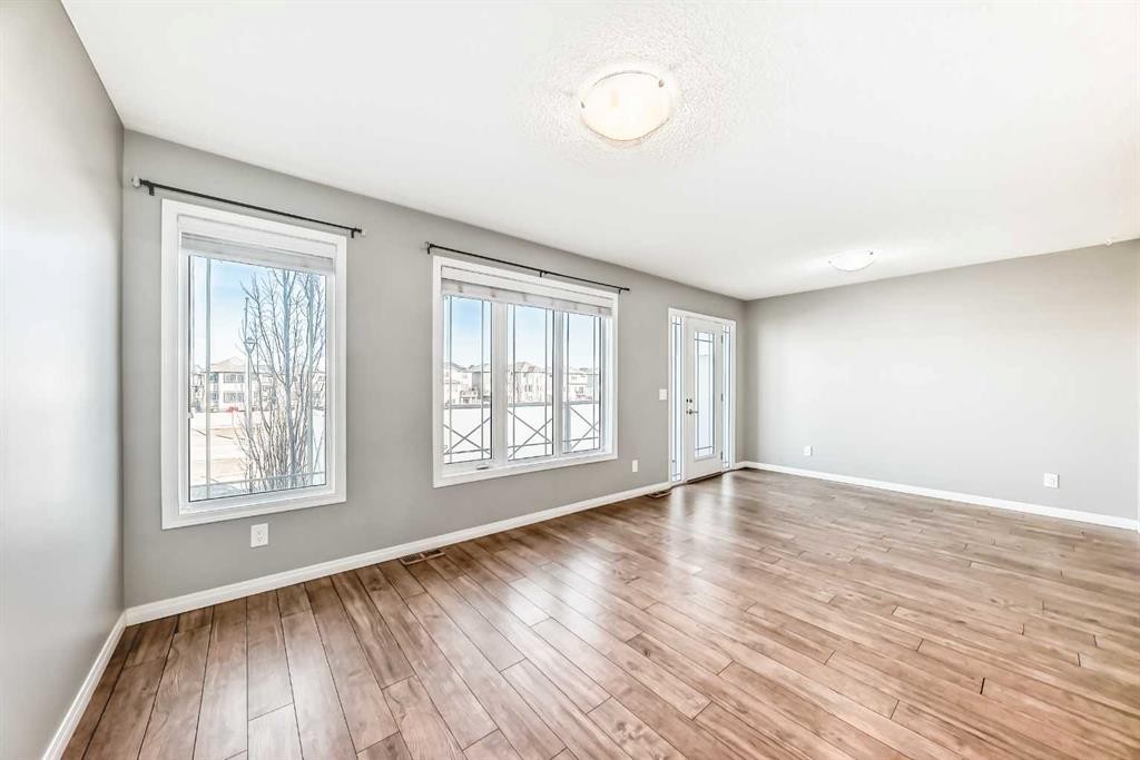147 Windford Crescent Sw, Airdrie, AB - Indoor Photo Showing Other Room