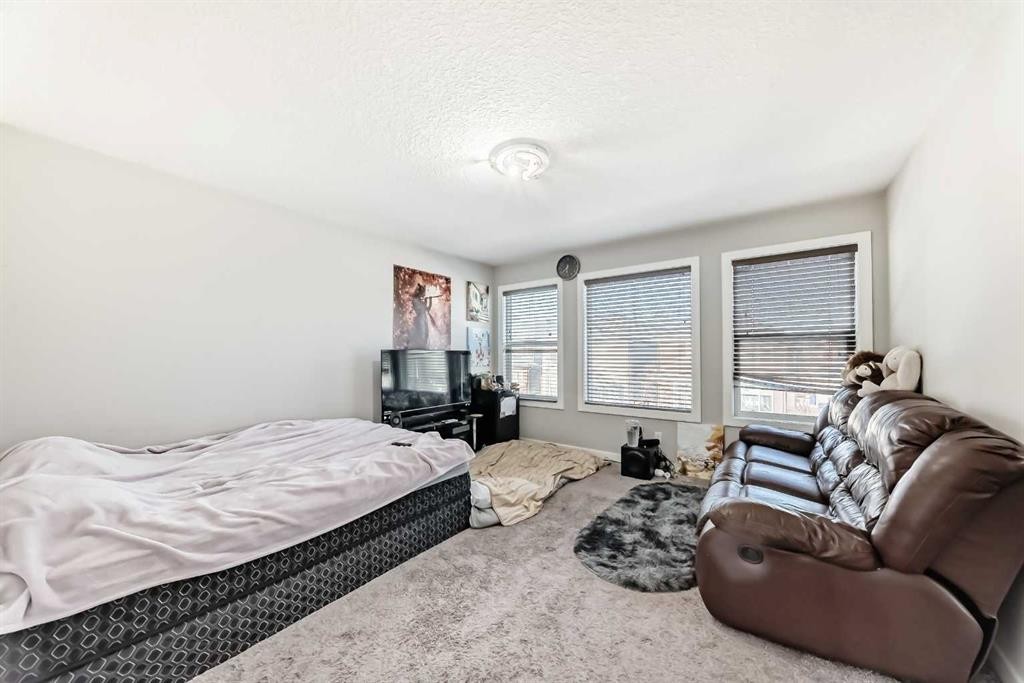 172 Redstone Park Ne, Calgary, AB - Indoor Photo Showing Bedroom