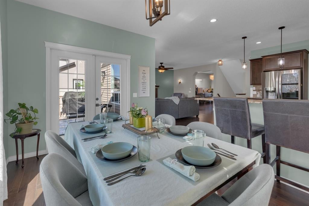 69 Morningside Circle Sw, Airdrie, AB - Indoor Photo Showing Dining Room