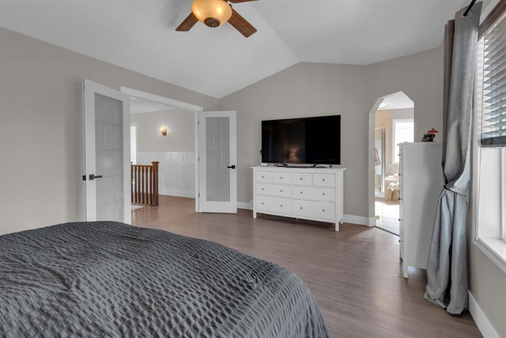 69 Morningside Circle Sw, Airdrie, AB - Indoor Photo Showing Bedroom