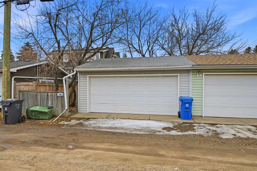 924 19 Avenue Nw, Calgary, AB - Outdoor With Exterior