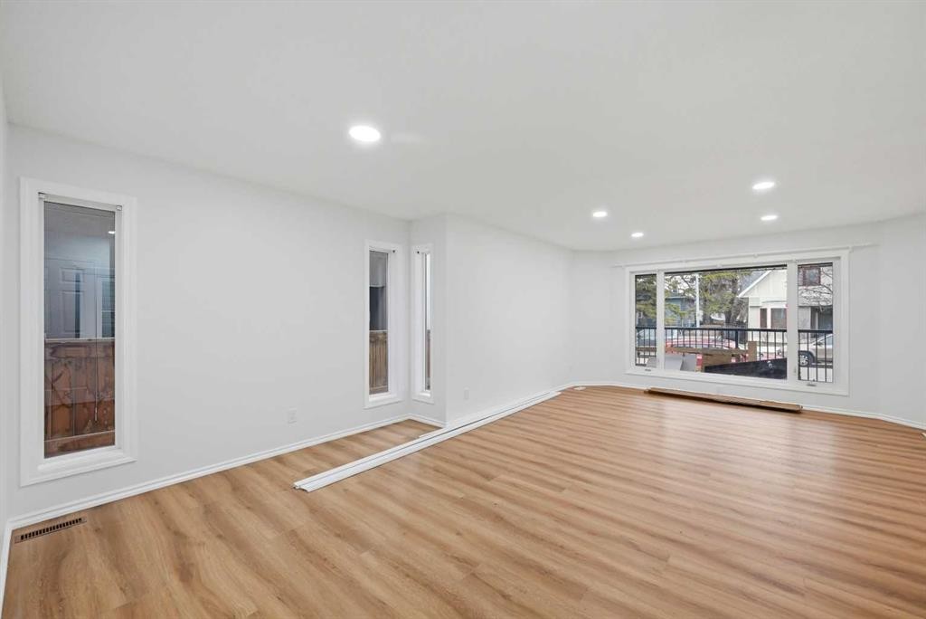 924 19 Avenue Nw, Calgary, AB - Indoor