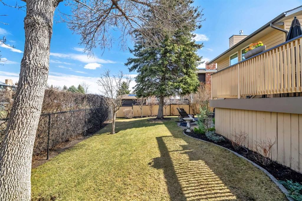 91 Sun Valley Drive Se, Calgary, AB - Outdoor