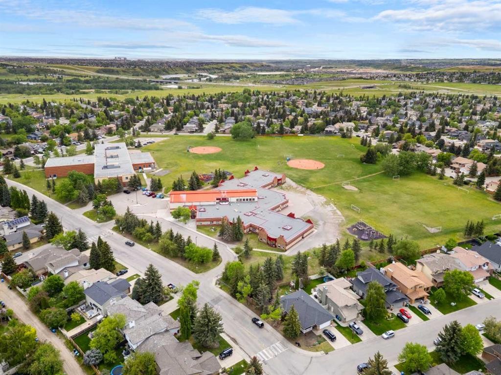 91 Sun Valley Drive Se, Calgary, AB - Outdoor With View