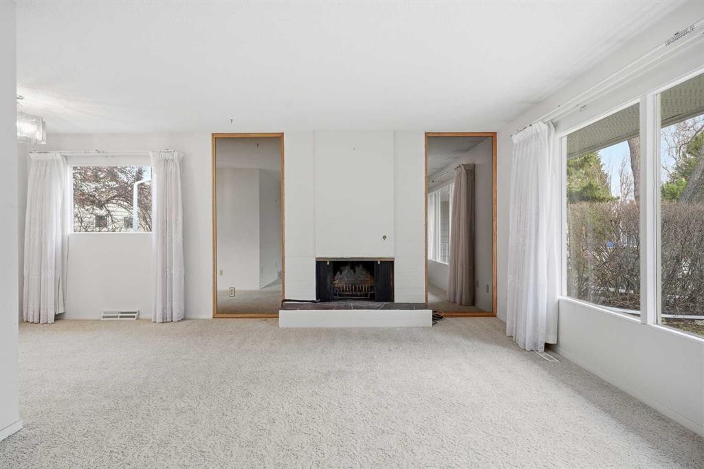 5220 Barron Drive Nw, Calgary, AB - Indoor With Fireplace