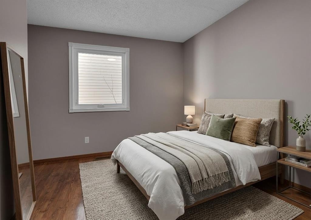 260 Hawkwood Boulevard Nw, Calgary, AB - Indoor Photo Showing Bedroom