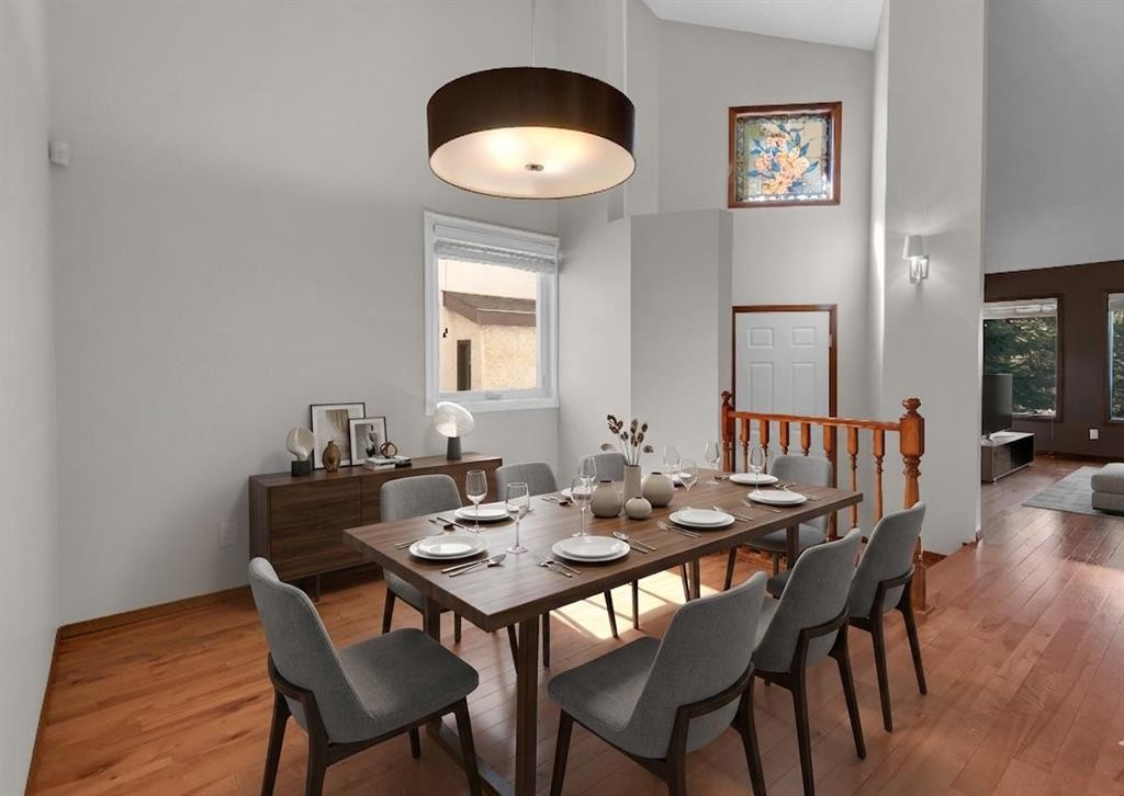 260 Hawkwood Boulevard Nw, Calgary, AB - Indoor Photo Showing Dining Room
