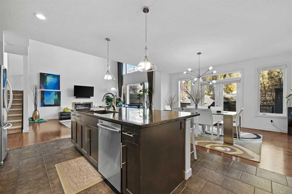 129 Springbluff Boulevard Sw, Calgary, AB - Indoor Photo Showing Kitchen With Upgraded Kitchen