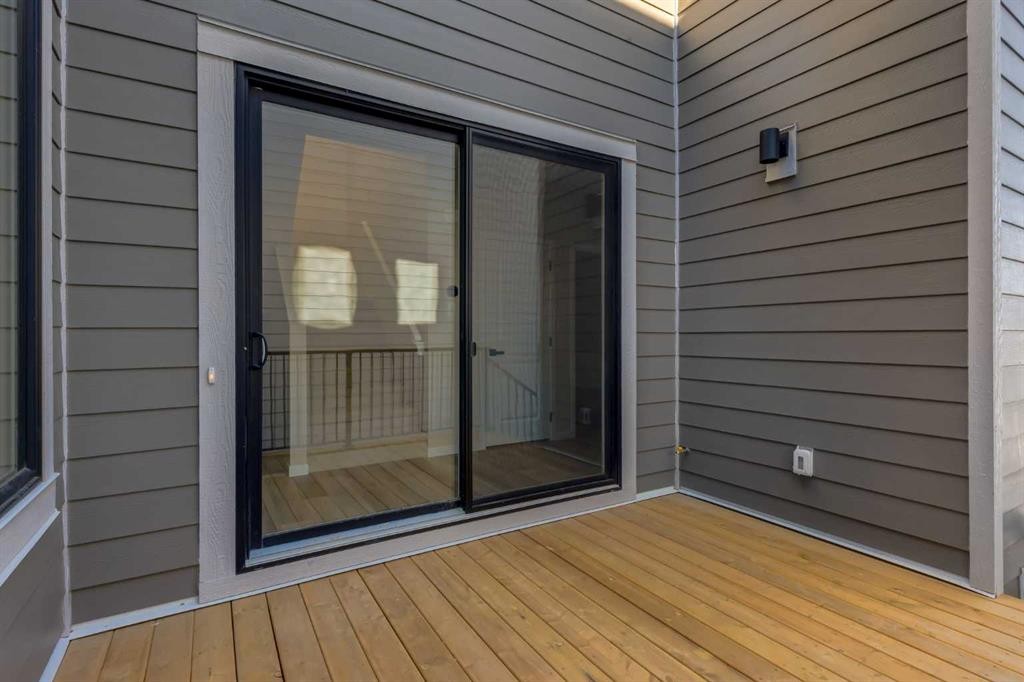 26 Alpine Gardens Sw, Calgary, AB - Outdoor With Exterior
