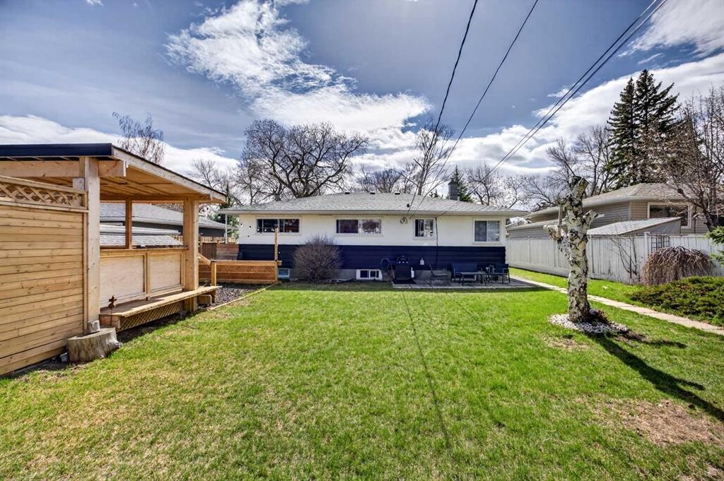 1232 40 Avenue Nw, Calgary, AB - Outdoor