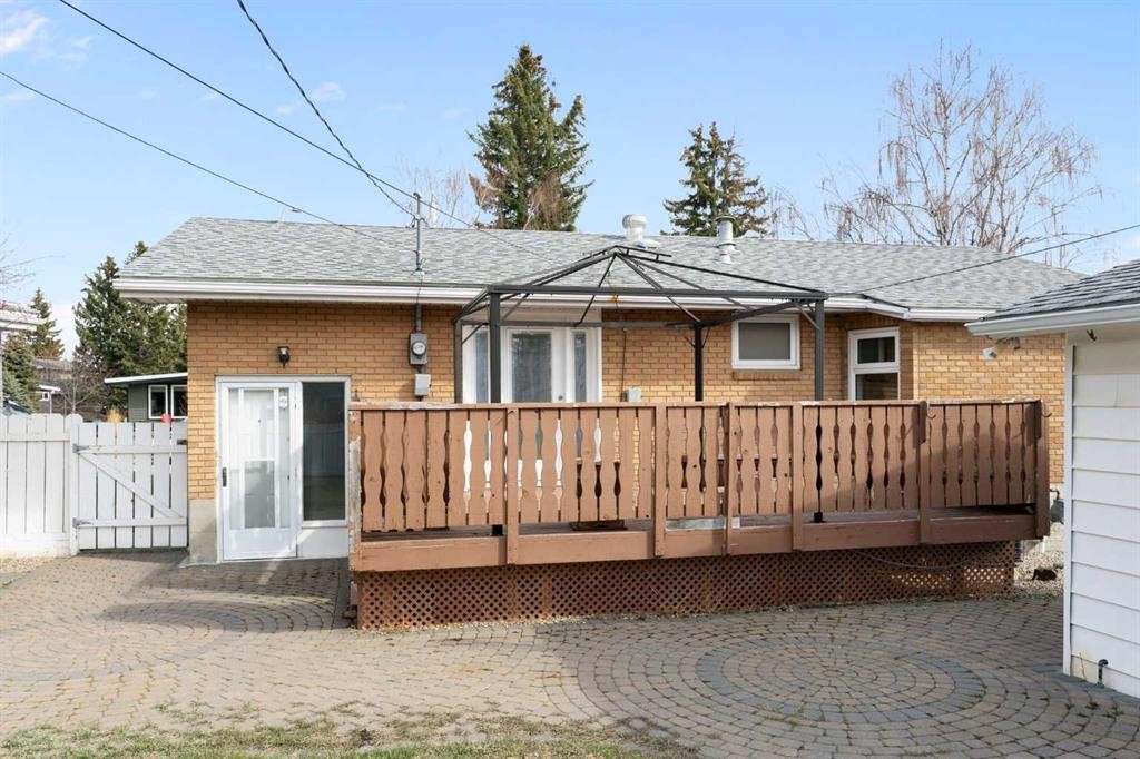 3228 Breen Crescent Nw, Calgary, AB - Outdoor