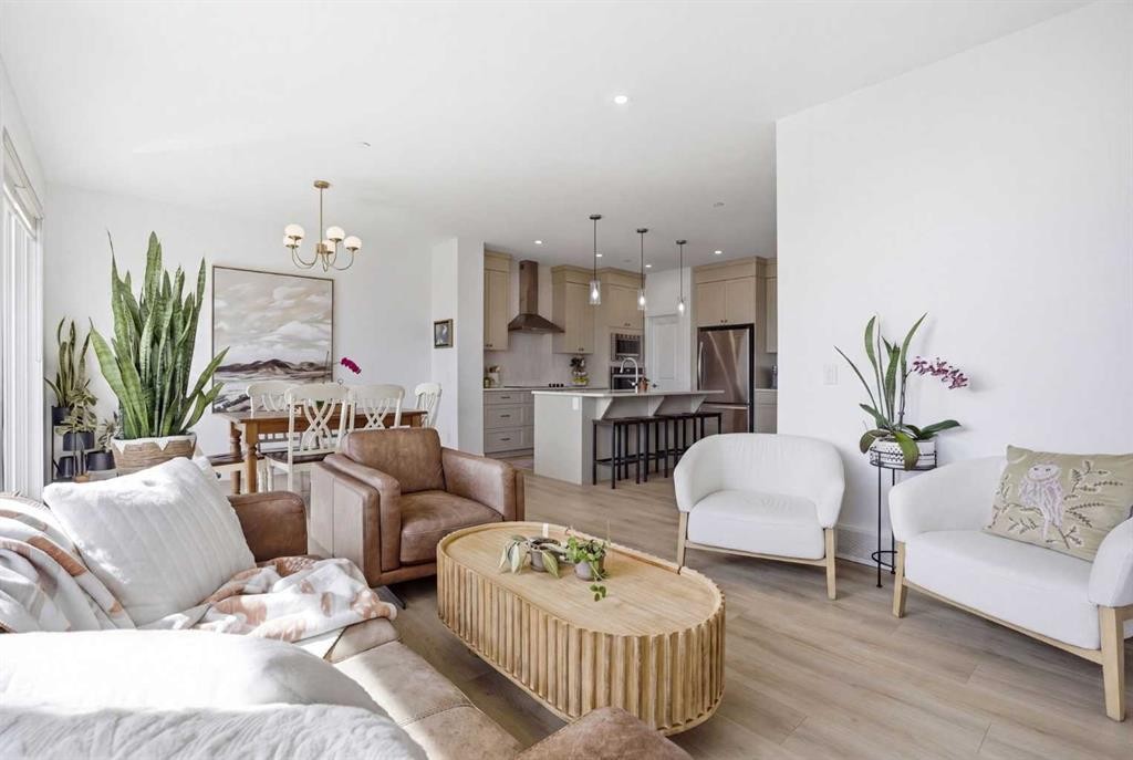 360 Calhoun Common Ne, Calgary, AB - Indoor Photo Showing Living Room