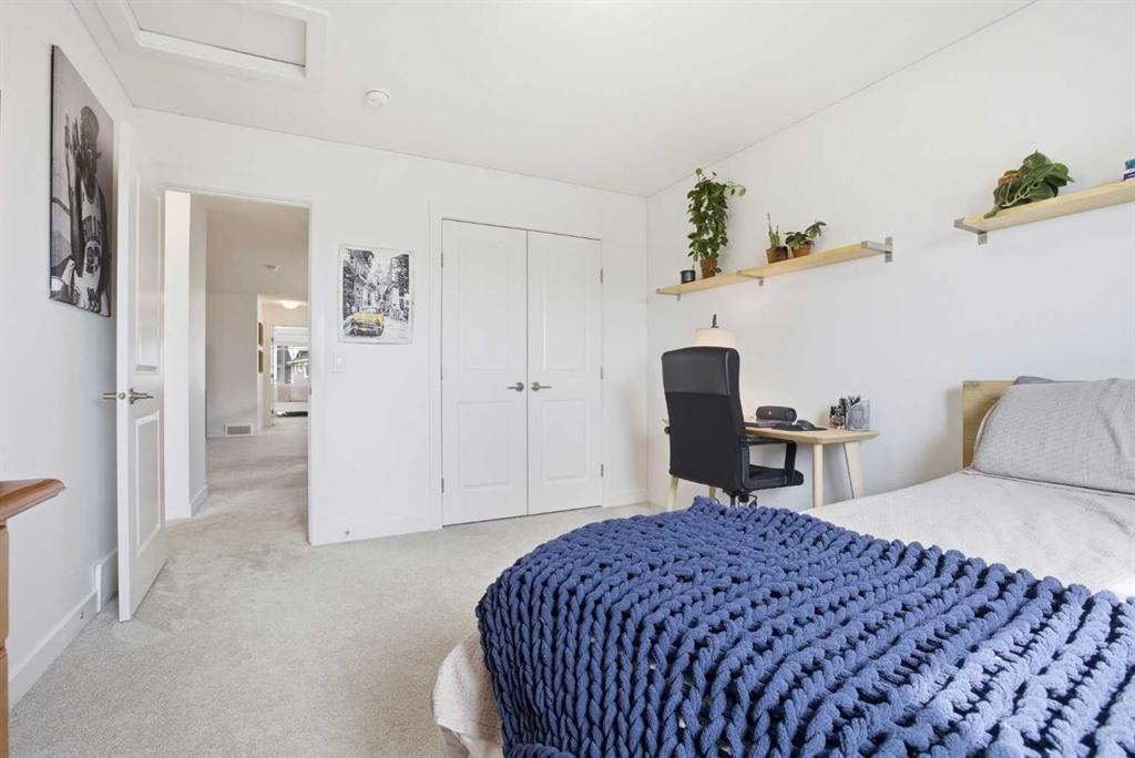 360 Calhoun Common Ne, Calgary, AB - Indoor Photo Showing Bedroom