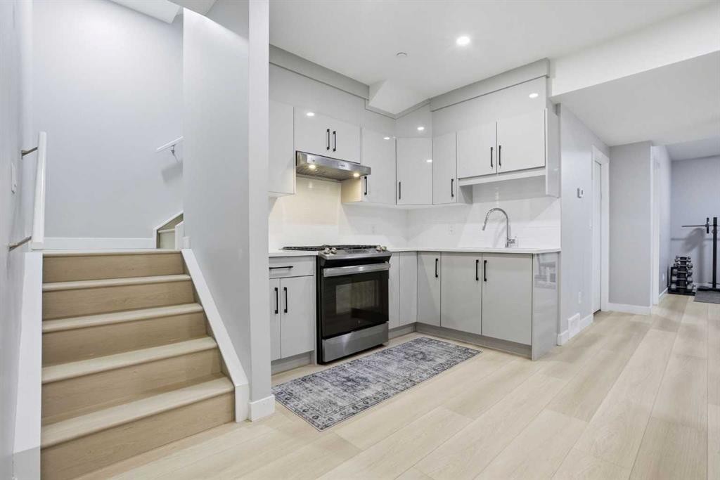 360 Calhoun Common Ne, Calgary, AB - Indoor Photo Showing Kitchen With Upgraded Kitchen