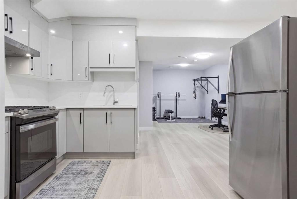 360 Calhoun Common Ne, Calgary, AB - Indoor Photo Showing Kitchen With Upgraded Kitchen