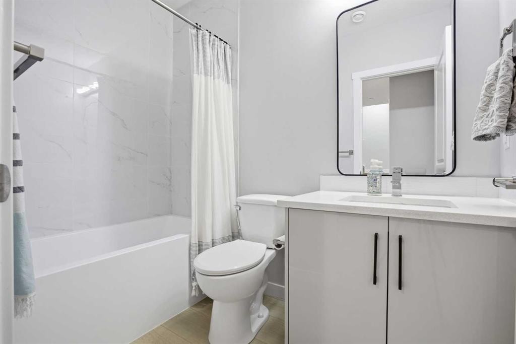 360 Calhoun Common Ne, Calgary, AB - Indoor Photo Showing Bathroom