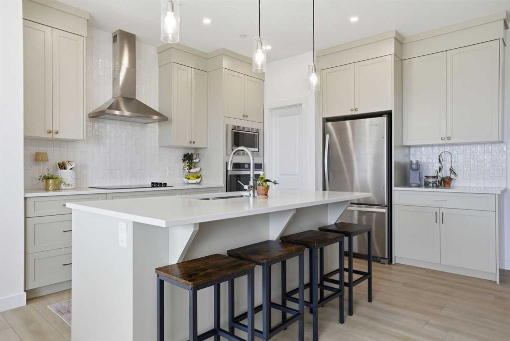 360 Calhoun Common Ne, Calgary, AB - Indoor Photo Showing Kitchen With Upgraded Kitchen