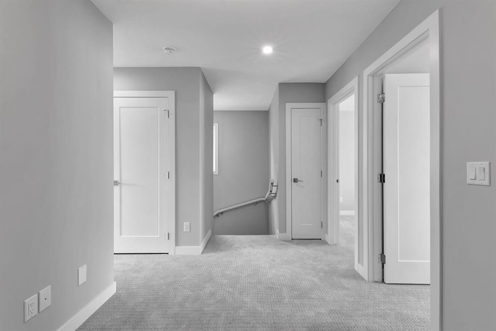 157 Dawson Wharf View, Chestermere, AB - Indoor Photo Showing Other Room