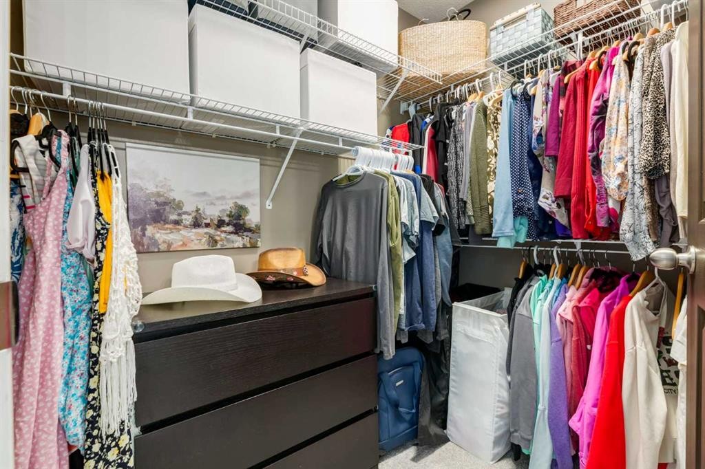 16 Prestwick Road Se, Calgary, AB - Indoor With Storage