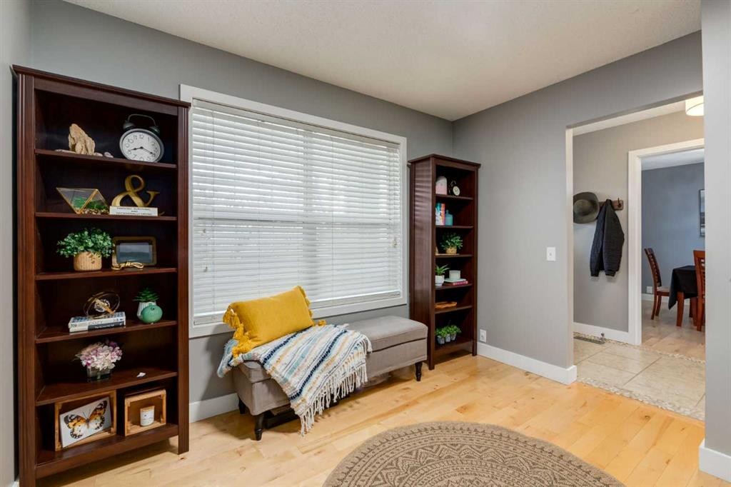 16 Prestwick Road Se, Calgary, AB - Indoor