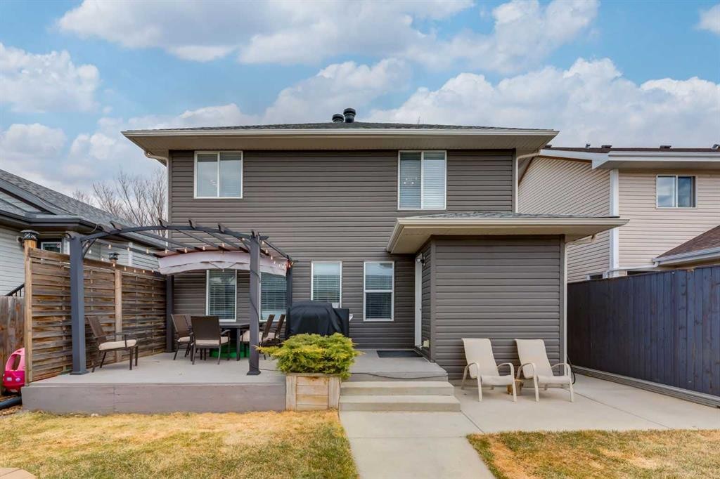16 Prestwick Road Se, Calgary, AB - Outdoor With Deck Patio Veranda