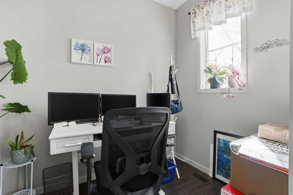 227 Copperpond Row Se, Calgary, AB - Indoor Photo Showing Office