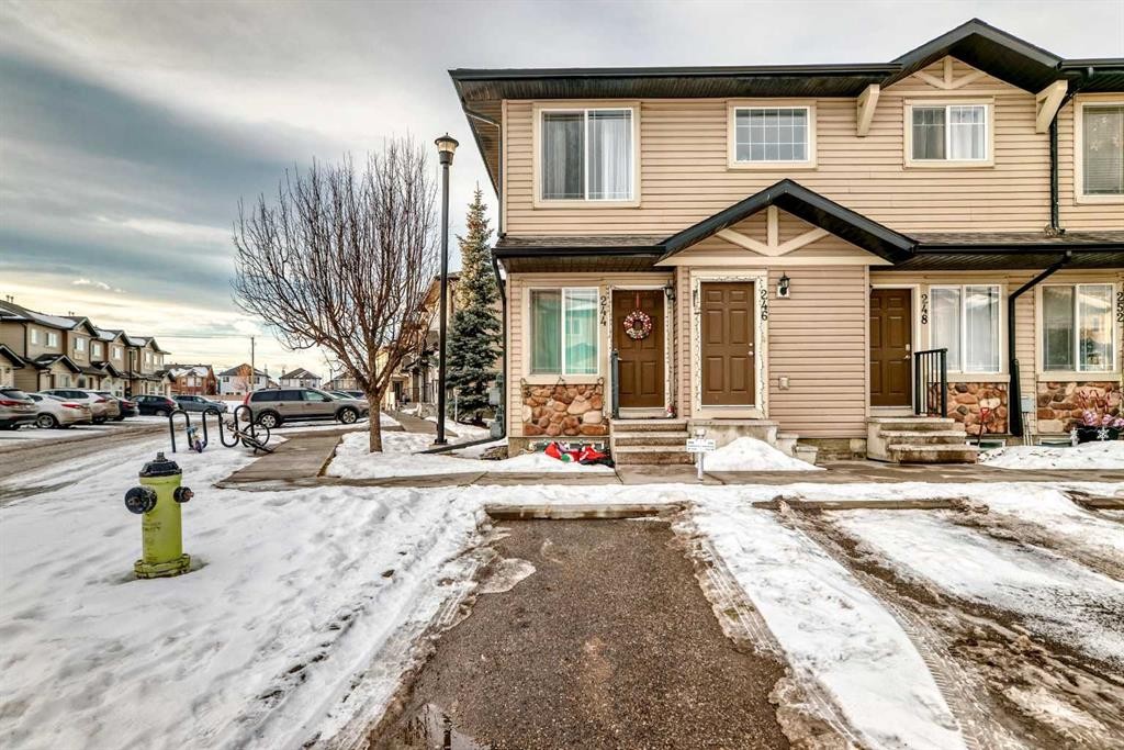 244 Saddlebrook Point Ne, Calgary, AB - Outdoor With Facade