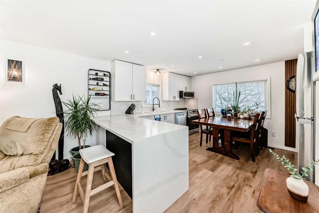 189-99 Arbour Lake Road Nw, Calgary, AB