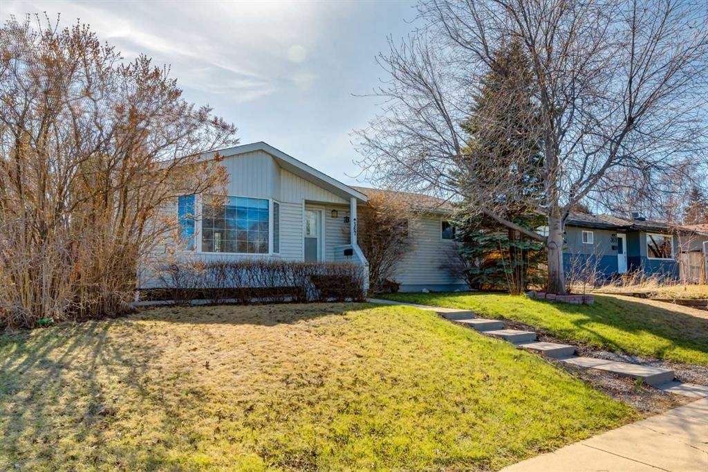 367 Acadia Drive Se, Calgary, AB - Outdoor