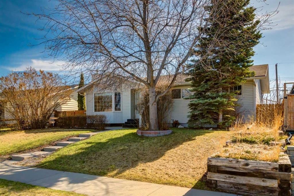 367 Acadia Drive Se, Calgary, AB - Outdoor
