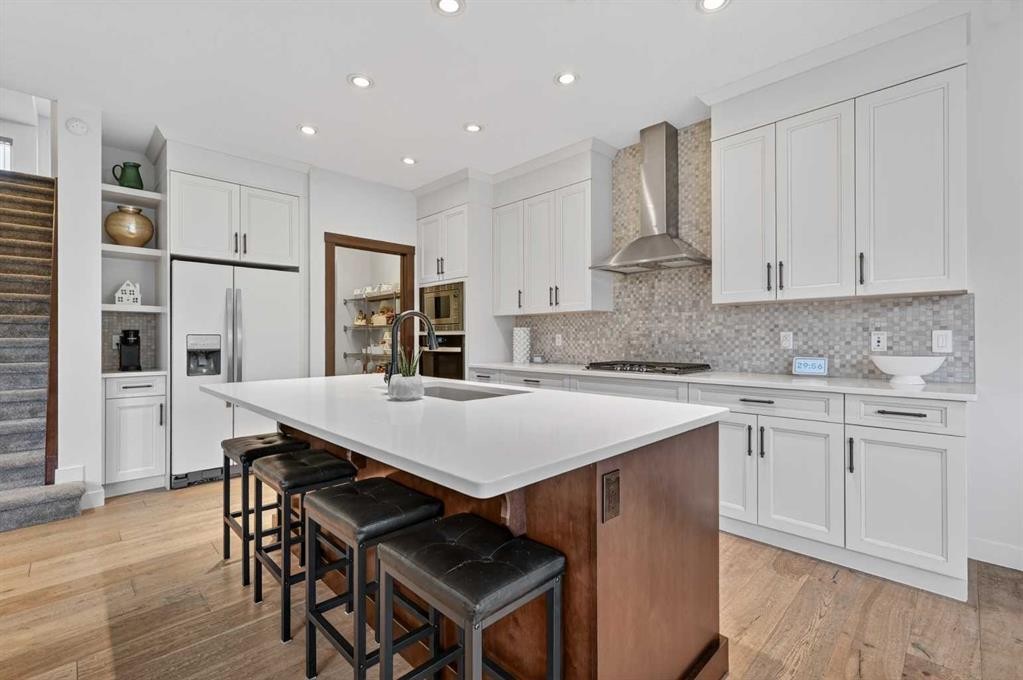 19 Cranbrook Crescent Se, Calgary, AB - Indoor Photo Showing Kitchen With Upgraded Kitchen